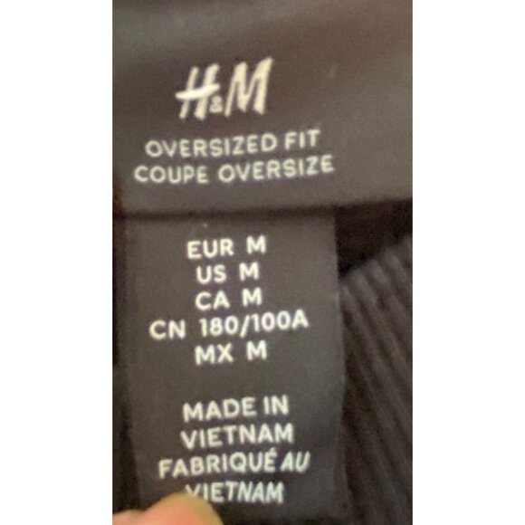 H&M Oversized Fit Black Sweatshirt With Graphic Print Medium - Picture 3 of 8